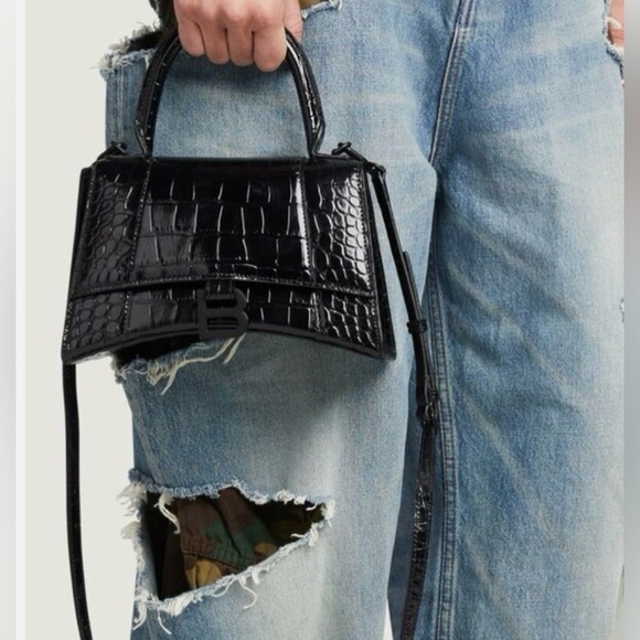 Balenciaga Handbags - Balenciaga Hourglass Bag - 💯% AUTHENTIC‼️ BRAND NEW w/ TAGS‼️ SMALL BLACK/BLACK